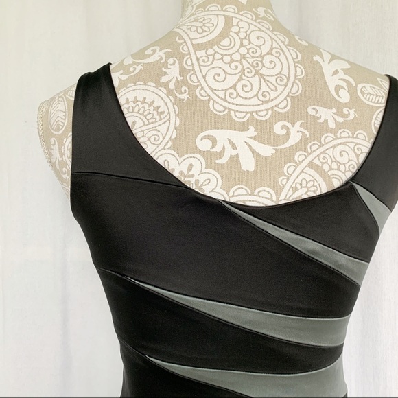 Jax // Black, Grey Starburst Design Y2K Mini Dress Sz 2 dr1 - Picture 5 of 9